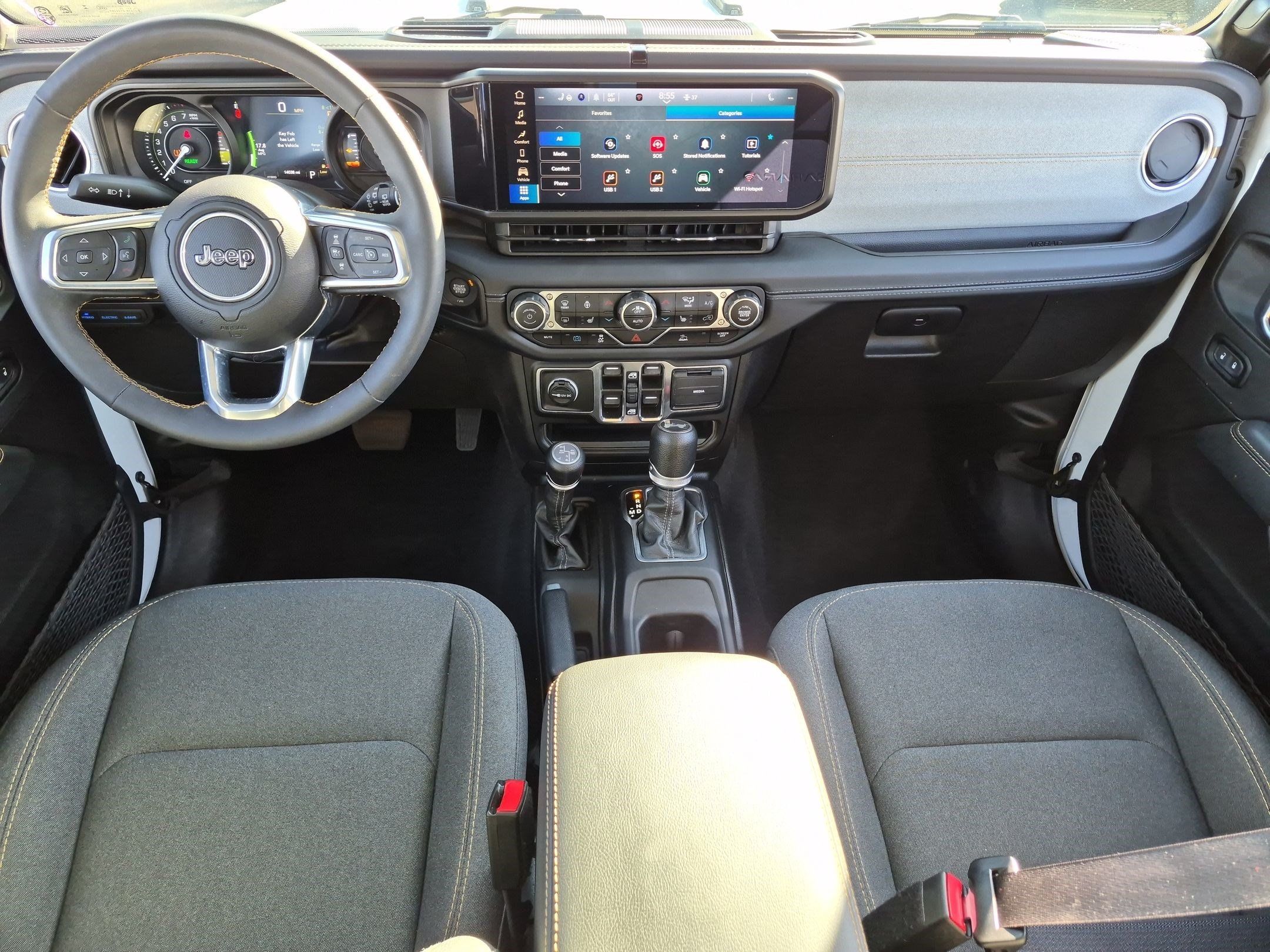 Used 2024 Jeep Wrangler Unlimited Sahara AWD/4WD image 27