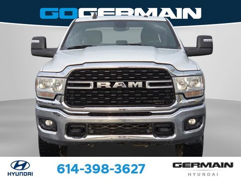 Used 2024 RAM 2500 Big Horn w/ Off Road Package AWD/4WD image 2