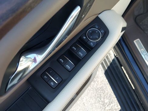 Used 2023 GMC Yukon Denali image 13