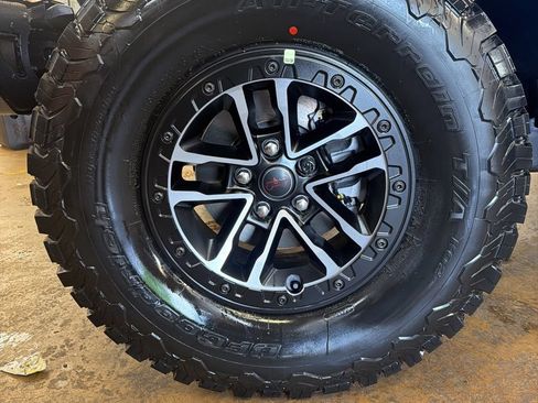 New 2026 Jeep Wrangler Unlimited Rubicon AWD/4WD image 10