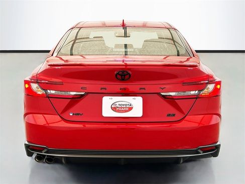 New 2026 Toyota Camry SE image 5