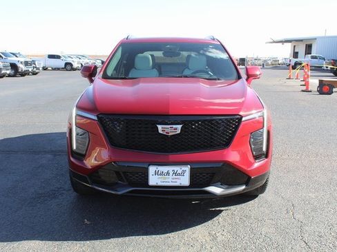 Used 2025 Cadillac XT4 Sport image 10