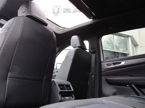 New 2026 Volkswagen Atlas Cross Sport SEL Premium R-Line AWD/4WD image 10
