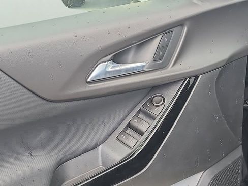 New 2026 Chevrolet Equinox LT image 15