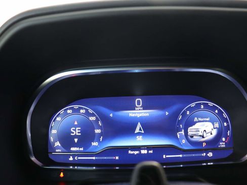 Used 2023 Chevrolet Tahoe Premier w/ Advanced Technology Package image 10