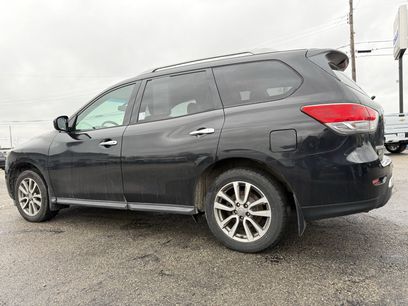 Used 2016 Nissan Pathfinder SV w/ Trailer Tow Package
