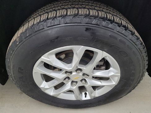 Used 2020 Chevrolet Traverse LT image 31