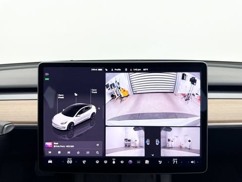 Used 2023 Tesla Model 3 Standard Range RWD image 11