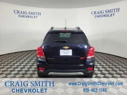 Used 2022 Chevrolet Trax LT w/ LT Convenience Package AWD/4WD image 4