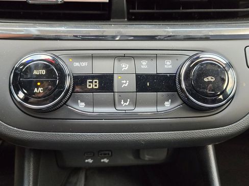 Used 2025 Buick Envista Preferred w/ Convenience I Package image 17