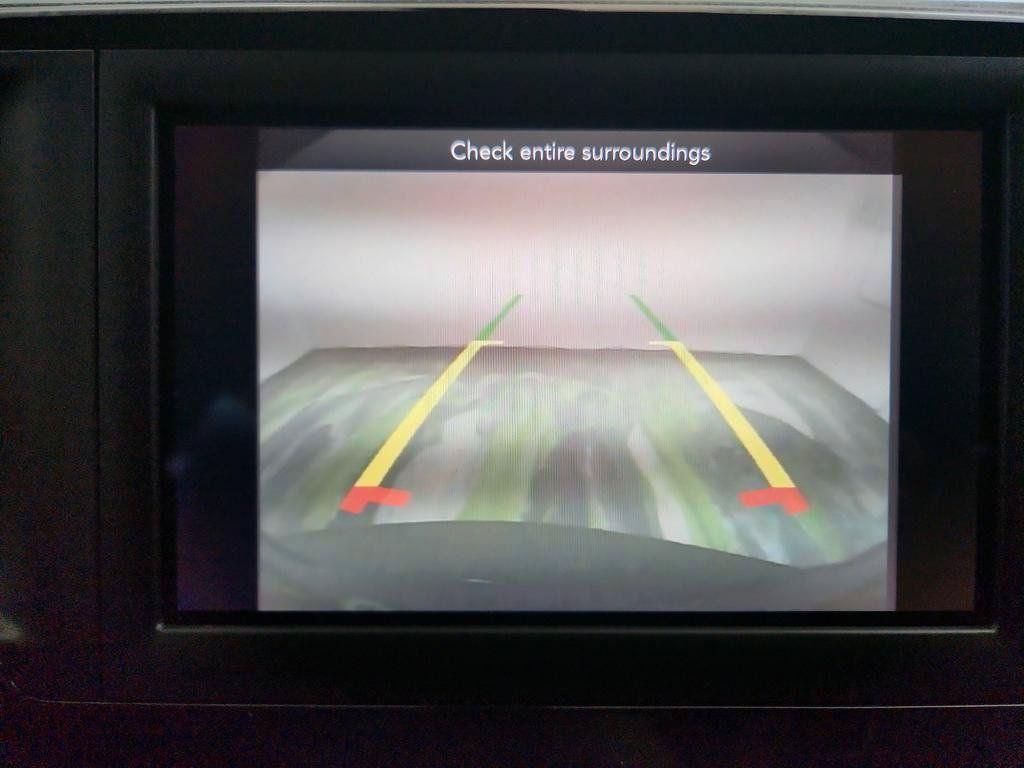 Used 2020 Chrysler Pacifica Touring FWD image 19
