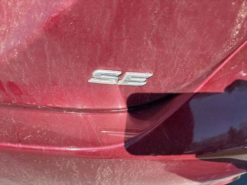 Used 2018 Toyota Camry SE image 14