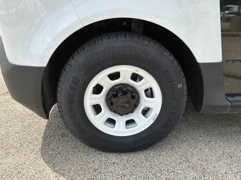 Used 2024 Chevrolet Brightdrop 600 w/ Commercial Equipment Package AWD/4WD image 8