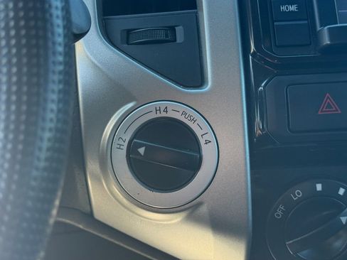 Used 2014 Toyota Tacoma 4x4 Double Cab image 23