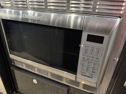 Used 2013 Mercedes-Benz Sprinter 3500 image 53