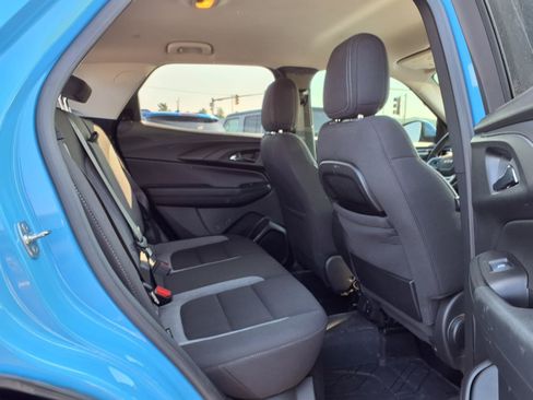 Used 2024 Chevrolet TrailBlazer LT w/ Convenience Package AWD/4WD image 24