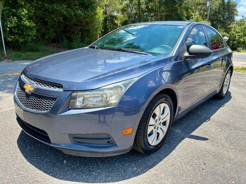 Used 2014 Chevrolet Cruze LS FWD image 1
