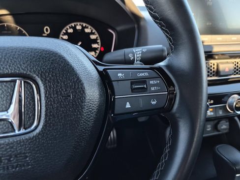 Used 2025 Honda Civic Sport image 19