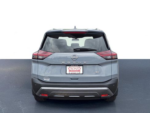 Used 2023 Nissan Rogue SL w/ SL Premium Package FWD image 11