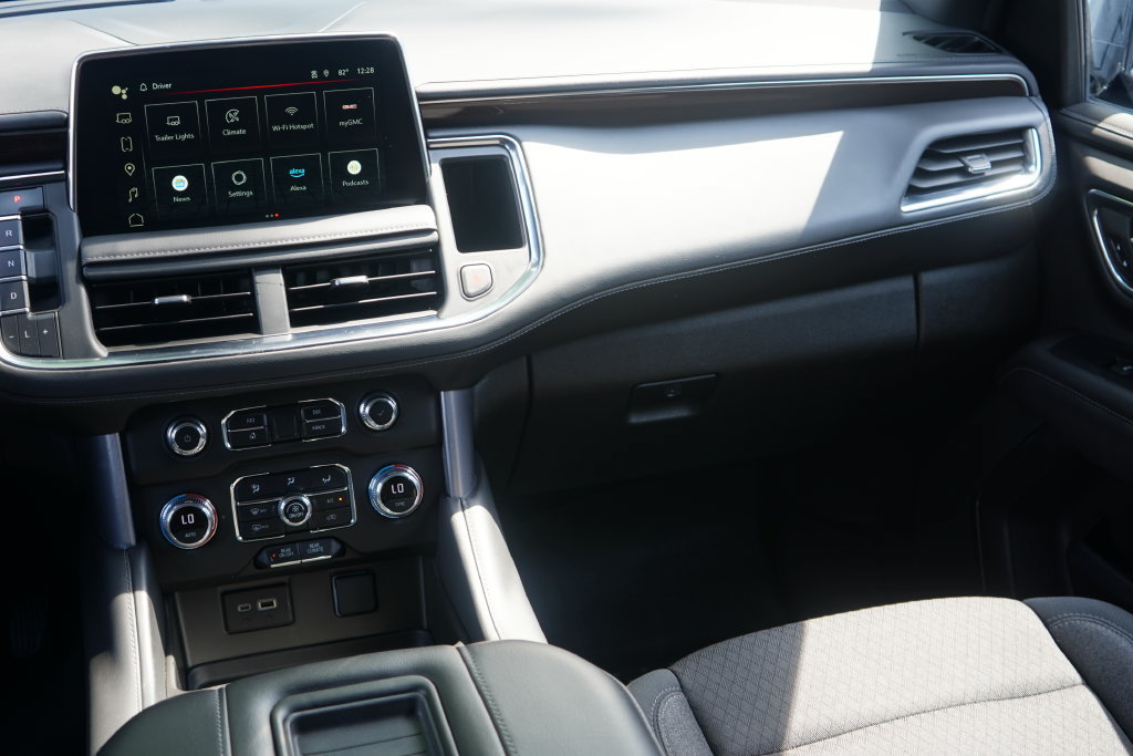 Used 2022 GMC Yukon SLE AWD/4WD image 22