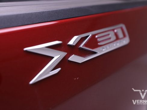 Used 2022 GMC Sierra 1500 SLT w/ X31 Off-Road Package image 36