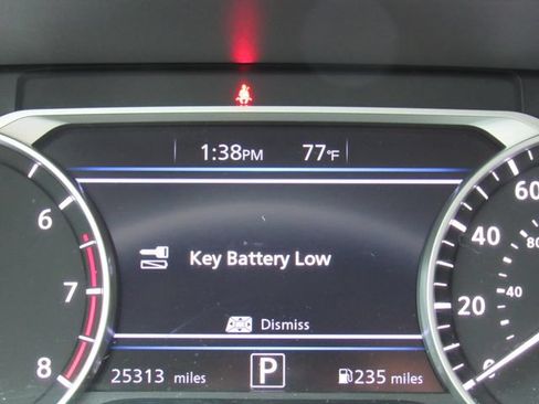Certified 2023 Nissan Sentra SV FWD image 27