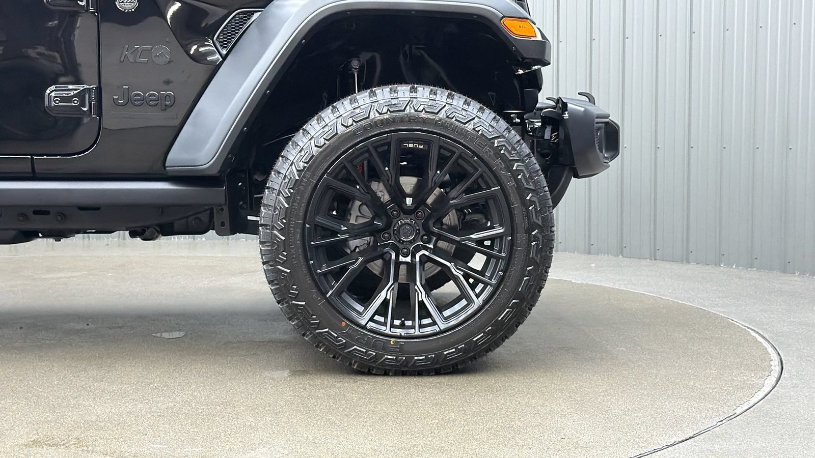 Used 2025 Jeep Wrangler Unlimited Sport AWD/4WD image 10