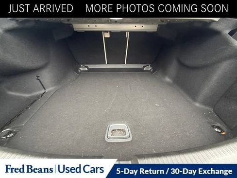 Used 2022 Mercedes-Benz C 300 4MATIC Sedan image 11