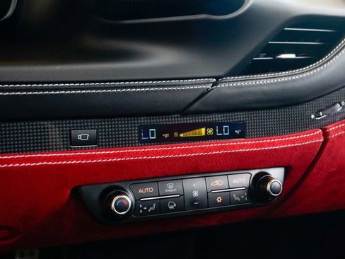 Used 2021 Ferrari F8 Tributo image 58