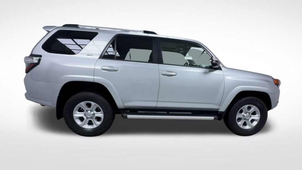 Certified 2023 Toyota 4Runner SR5 Premium w/ Moonroof Package AWD/4WD image 27