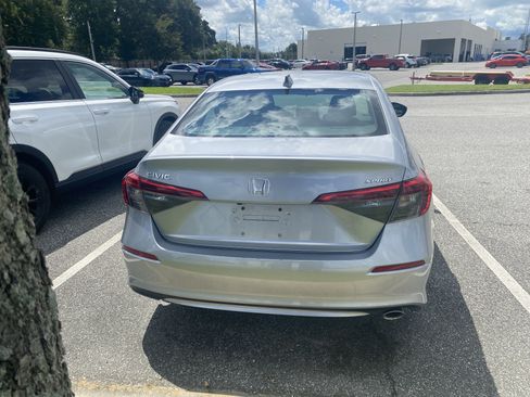 Used 2024 Honda Civic Sport image 9
