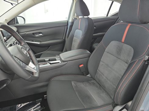 Used 2024 Nissan Sentra SR image 14