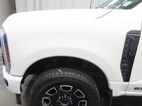 Used 2025 Ford F250 Platinum AWD/4WD image 45