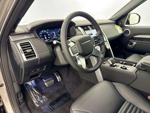 New 2026 Land Rover Discovery Dynamic SE AWD/4WD image 9