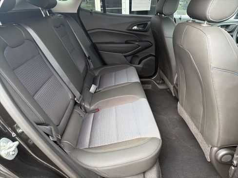 Used 2025 Chevrolet Trax LT image 16