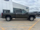Used 2022 Chevrolet Silverado 2500 High Country w/ Safety Package II image 2