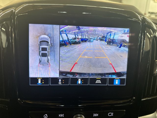 Used 2023 Chevrolet Traverse RS w/ LPO, Floor Liner Package AWD/4WD image 25