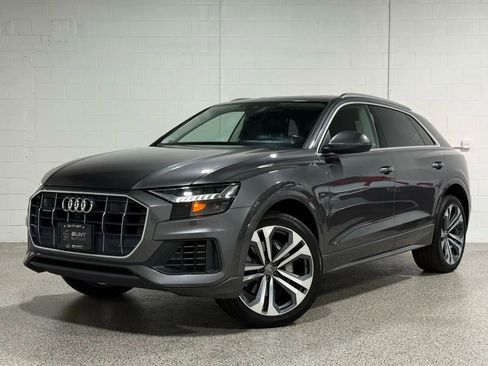 Used 2019 Audi Q8 Prestige w/ Luxury Package image 2