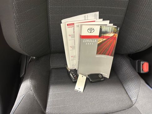 Used 2021 Toyota Corolla SE FWD image 49
