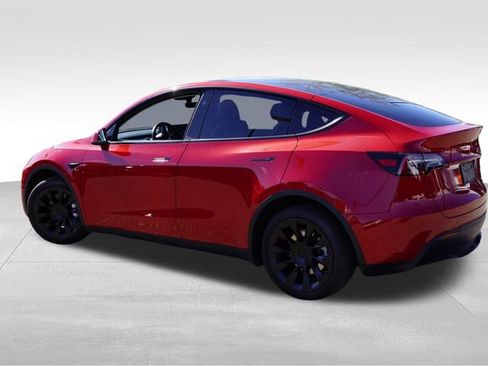Used 2023 Tesla Model Y Long Range AWD/4WD image 8