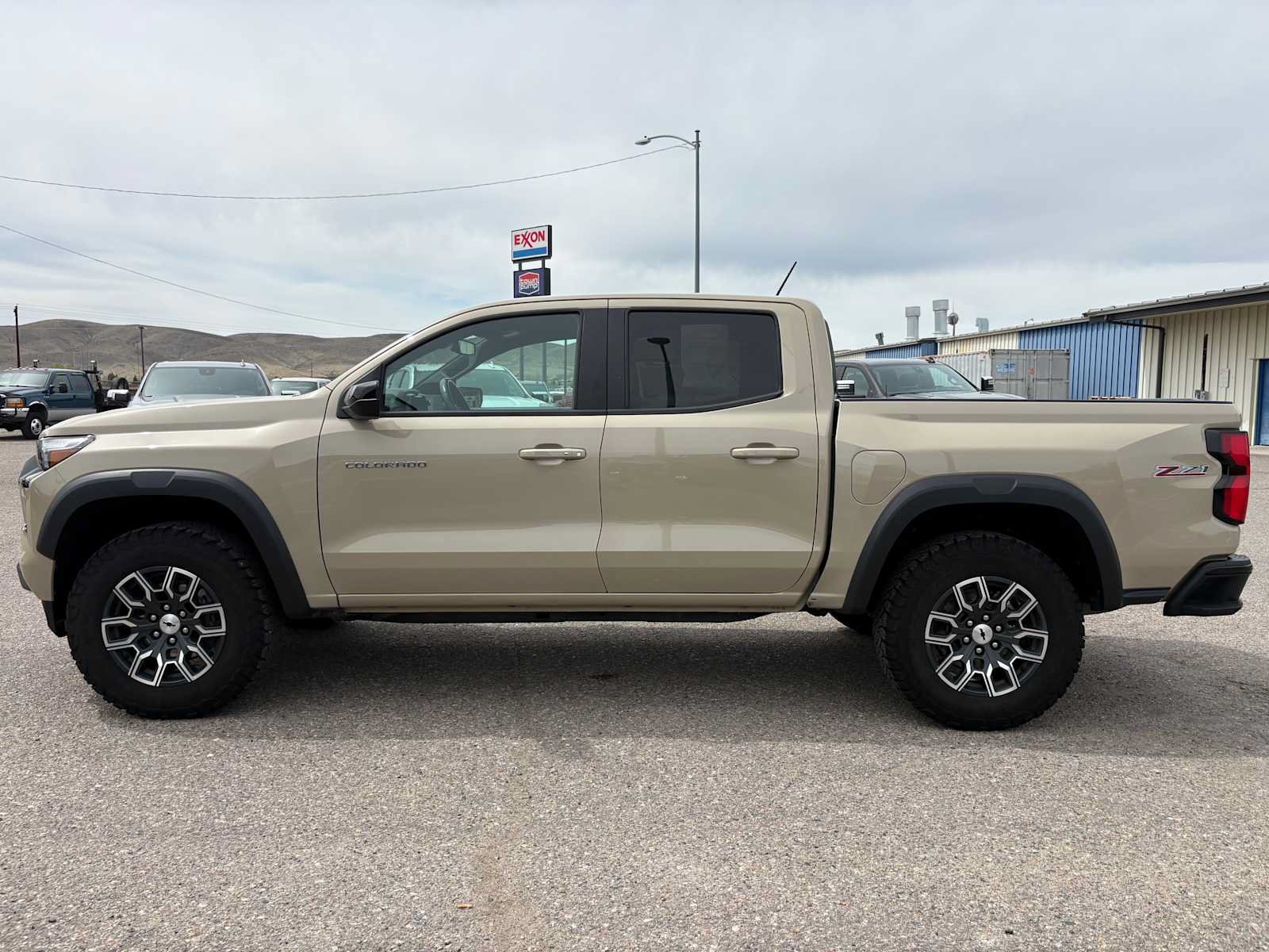 Used 2024 Chevrolet Colorado Z71 w/ Z71 Convenience Package 2 AWD/4WD image 9