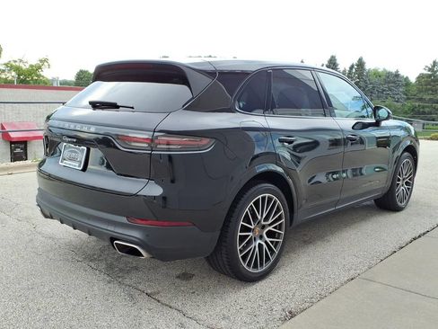 Used 2022 Porsche Cayenne AWD/4WD image 5