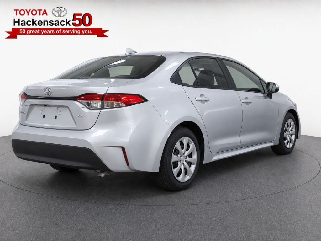 Certified 2025 Toyota Corolla LE FWD image 35