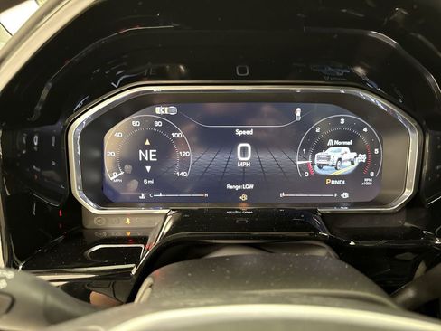 New 2026 GMC Sierra 3500 SLT w/ SLT Convenience Package image 11