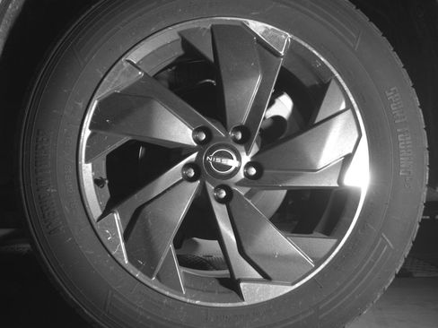 Used 2025 Nissan Rogue SV AWD/4WD image 14