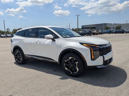 New 2026 Kia Sportage S AWD/4WD image 2