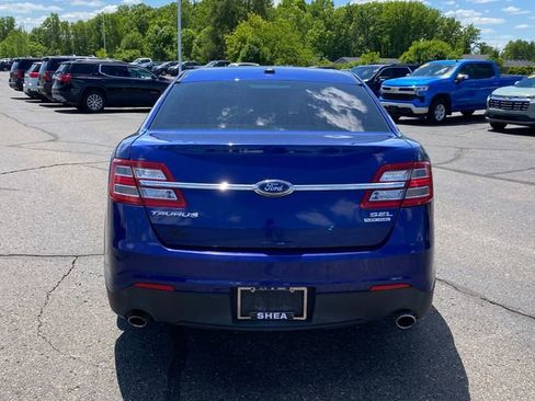 Used 2015 Ford Taurus SEL w/ Equipment Group 201A FWD image 14