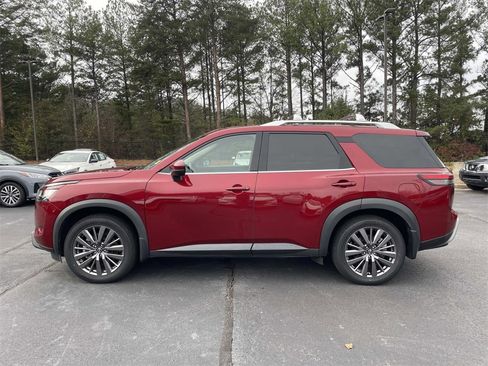 Certified 2023 Nissan Pathfinder SL w/ SL Premium Package image 10