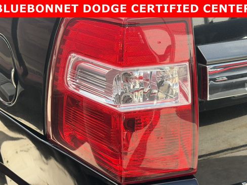 Used 2016 Ford Expedition XLT RWD image 17