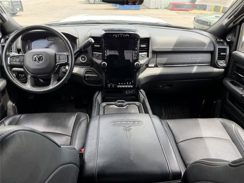 Used 2023 RAM 2500 Limited AWD/4WD image 18